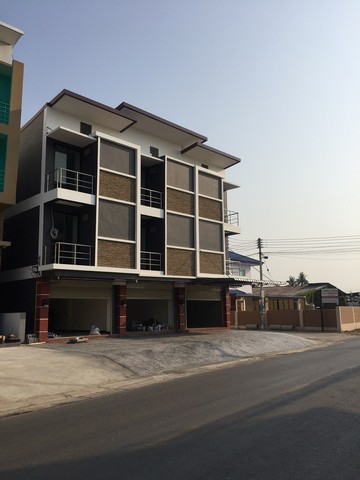 ขาย อาคารพาณิชย์ ทาวน์โฮม ออฟฟิศ 3 ชั้น พร้อมอยู่ ย่าน หนองแขม สายสี่