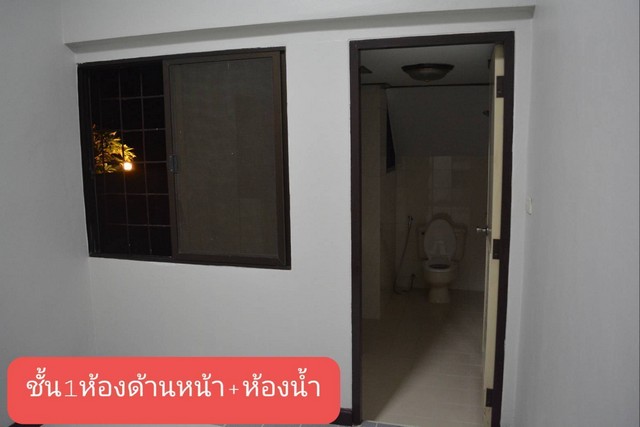 ขายทาวน์โฮม3ชั้นย่านลาซาลซอยสุขุมวิท105บางนา ใกล้BTSแบริ่ง BTSศรีลาซาล ร.ร.บางกอกพัฒนาอินเตอร์