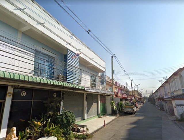 ปทุมธานี ตลาดไท  ตลาดไอยรา ให้เช่าอาคารพาณิชย์ 2 ชั้นครึ่ง 2 คูหา พร้อมอยู่ 1แอร์  โลตัส บิ๊กซีนวนคร นิคมอุตสาหกรรมนวนคร