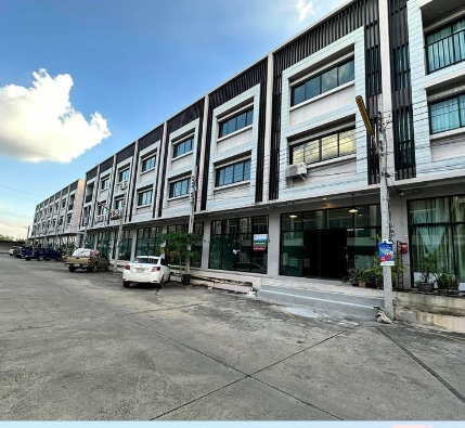 ให้เช่าอาคาร 3 ชั้น ซอยประชาอุทิศ90 หมู่บ้านศวรรยา2