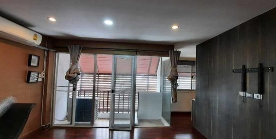 ให้เช่าทาวน์โฮม4ชั้นวราธรวิลล์ พัฒนาการ 44 สวนหลวง เนื้อที่ 31 ตรว 5 นอน 4 น้ำ