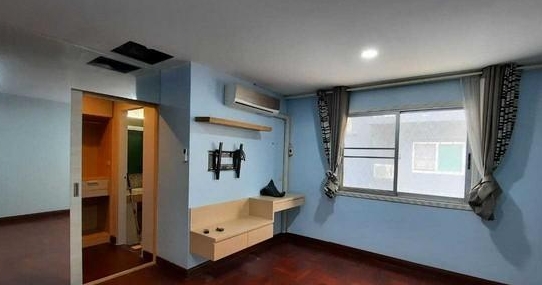  ให้เช่าทาวน์โฮม4ชั้นวราธรวิลล์ พัฒนาการ 44 สวนหลวง เนื้อที่ 31 ตรว 5 นอน 4 น้ำ