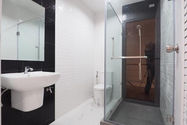 ขายทาวน์โฮม 3 ชั้น Modern loft เนื้อที่ 27 ตรว. ย่านเฉลิมพระเกียรติ ร.9 