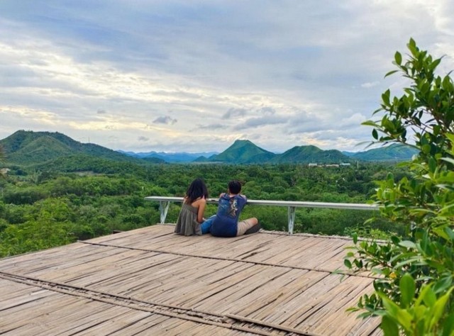 ขายด่วนที่ดินติดแม่น้ำเพชรบุรี 50 ไร่ วิวแม่น้ำและวิวภูเขา 360 องศา ตำบลแก่งกระจาน  อำเภอแก่งกระจาน จังหวัดเพชรบุรี 