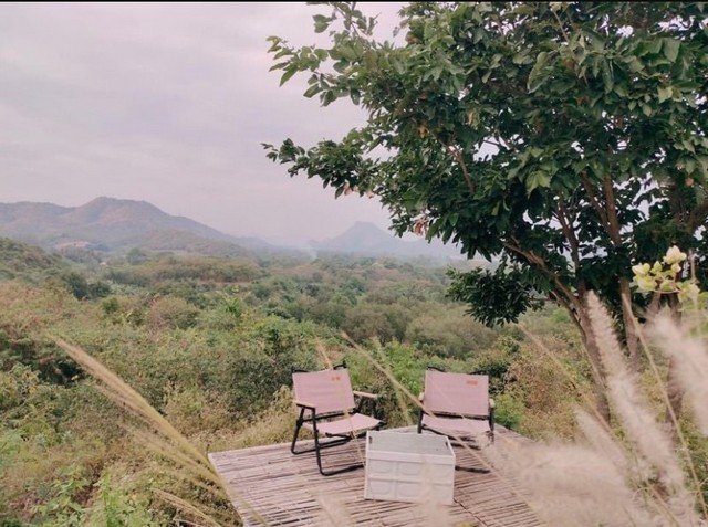 ขายด่วนที่ดินติดแม่น้ำเพชรบุรี 50 ไร่ วิวแม่น้ำและวิวภูเขา 360 องศา ตำบลแก่งกระจาน  อำเภอแก่งกระจาน จังหวัดเพชรบุรี 