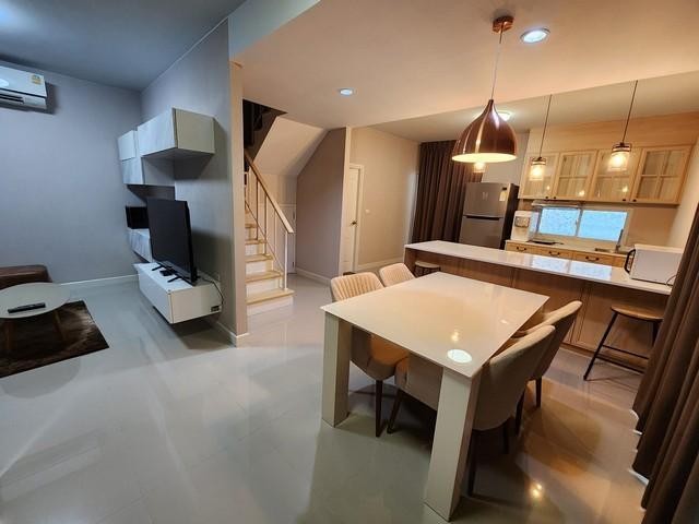  ขายทาวน์โฮม 2 ชั้น โครงการเดอะ วิลเลจ บางนา-วงแหวนฯ 3 บ้านหลังมุมติดที่กลับรถ หน้าบ้านหันทางทิศเหนือ