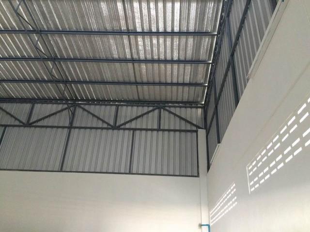 ให้เช่าอาคาร พร้อมโกดัง เนื้อที่ประมาณ 1 ไร่ ย่านบางหว้า เขตภาษีเจริญ