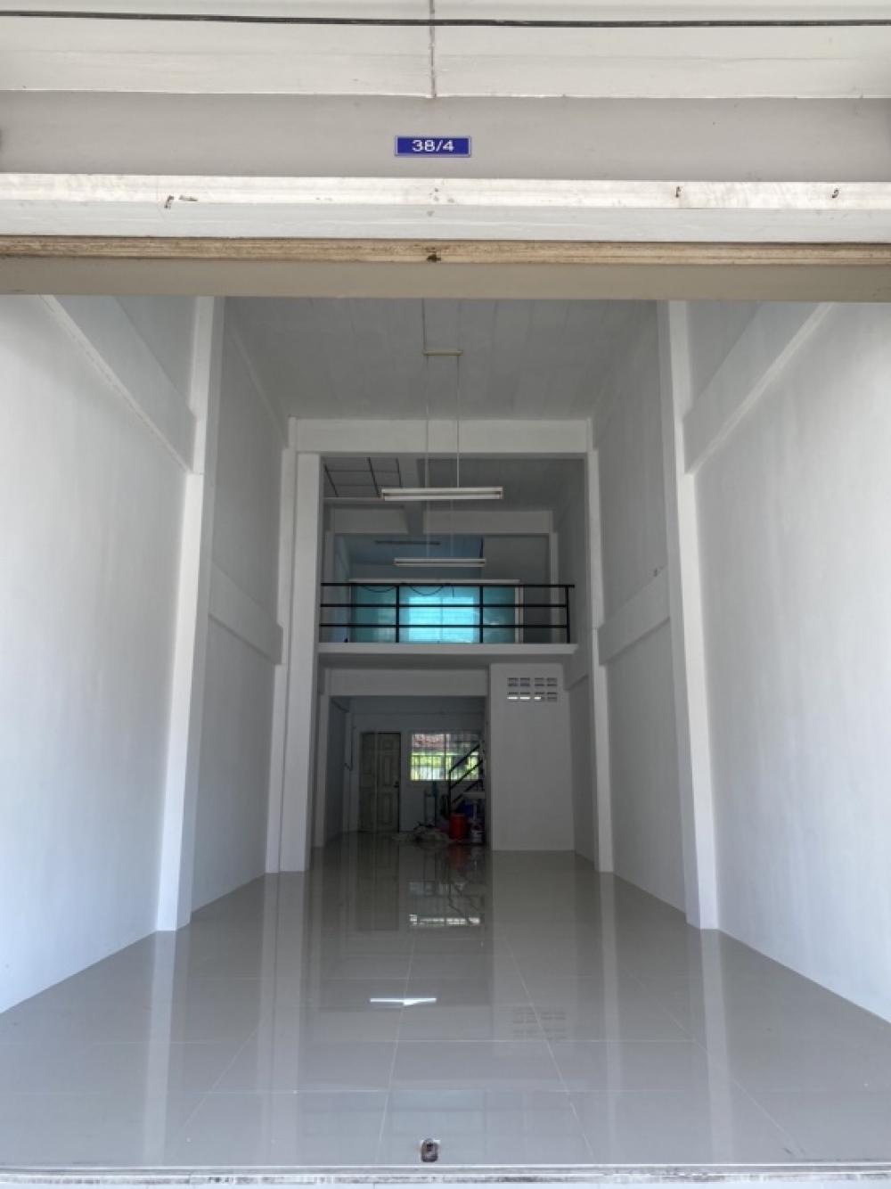 ขายด่วน  อาคารพานิช 3.5ชั้น โครงการศุภลักษณ์ ลำลูกกาคลอง3 ปทุมธานี