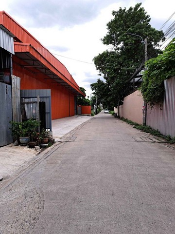 ให้เช่าโกดัง ซอยโพธ์แก้ว3 ลาดพร้าว 101 รถคอนเทนเนอร์20 ฟุตเข้าได้ ใกล้ทางด่วนเรียบด่วนรามอินทรา