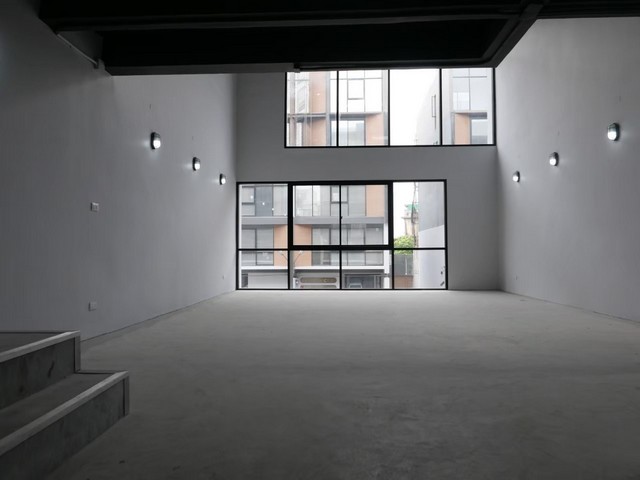 ให้เช่าโฮมออฟฟิศ 5 ชั้น 370 ตร.ม. The Pride สุขุมวิท 77 อ่อนนุช 30 สไตล์ Modern Luxury Loft