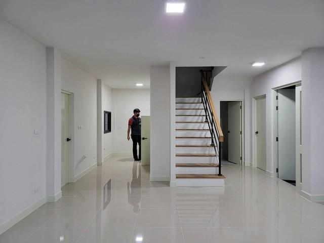 ให้เช่าบ้านเดี่ยว 3 ชั้น โครงการบ้านกลางเมือง รามอินทรา 83 สเตชั่น 
