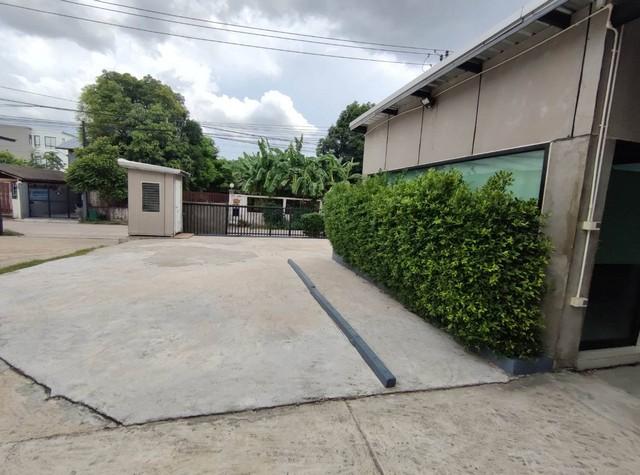 ให้เช่าสำนักงาน office เฉพาะชั้นที่ 3 เนื้อที่ 184 ตรม ซอยรามอินทรา 39 