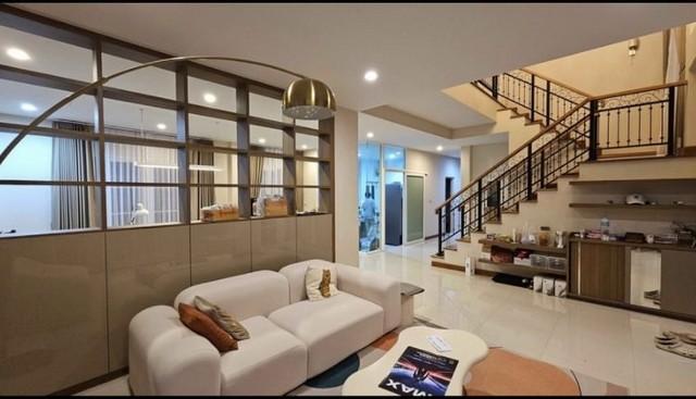 ขายบ้านเดี่ยว 2 ชั้น หมู่บ้าน Casa Grand พุทธมลฑลสาย 1 ใกล้เดอะมอลล์บางแค