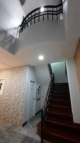 POR3200 ขาย ทาวน์โฮม 4 ชั้น หมู่บ้าน วราธรวิลล์ พัฒนาการ 44  ราคา 7,500,000 บาท