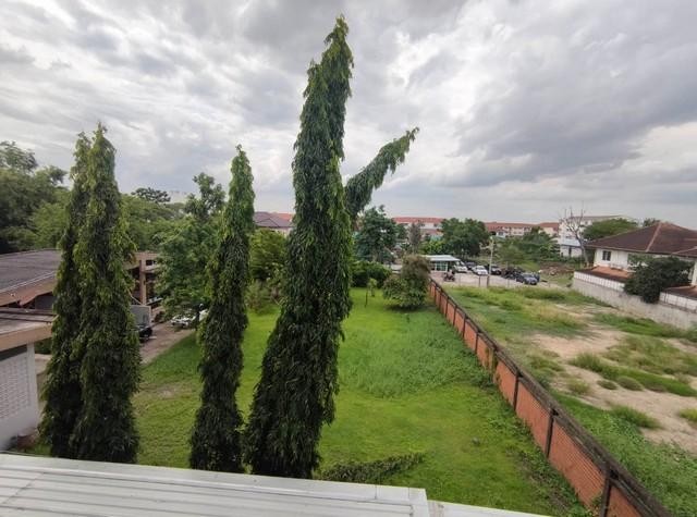 ให้เช่าพื้นที่สำนักงาน เฉพาะชั้นที่ 3 ซอยรามอินทรา 39 มีที่จอดรถ 5-6 คัน