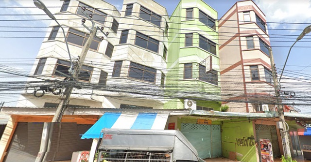 หน้าหมู่บ้าน 5000 หลัง คู้บอน 25-29ให้เช่าอาคารพาณิชย์ 4 ชั้น ปรับปรุงแล้ว 48 ตรว. สินแพทย์ รามอินทรา วัดพระยาสุเรนทร์  3นอน