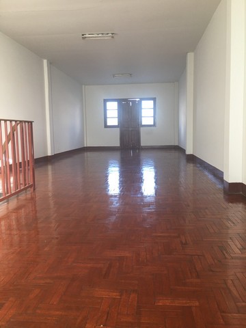 ขายอาคารพาณิชย์ ติดถนน 4 เลน  อำเภอสันป่าตอง จังหวัดเชียงใหม่