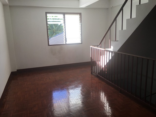 ขายอาคารพาณิชย์ ติดถนน 4 เลน  อำเภอสันป่าตอง จังหวัดเชียงใหม่