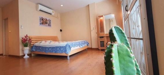 ให้เช่าทาวน์โฮม 3 ชั้นหลังมุม บ้านกลางเมือง Swiss Town เกษตรนวมินทร์ ประเสริฐมนูกิจ 25