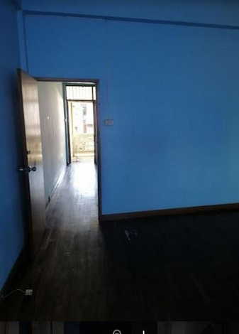 ให้เช่าตึกแถว2ชั้น ใจกลางเมืองลำปาง ทำเลทอง เดินทางสะดวก พร้อมเข้าอยู่ได้