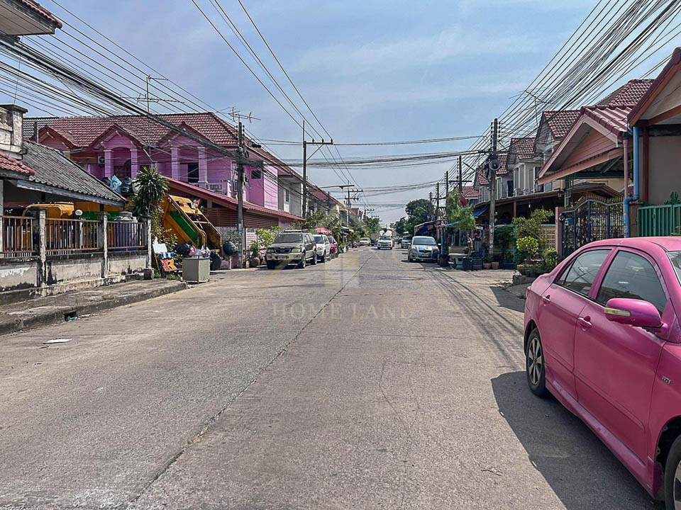 ทาวน์โฮม 2 ชั้น หมู่บ้าน แพรมาพร รังสิต คลอง4 รีโนเวทใหม่พร้อมอยู่