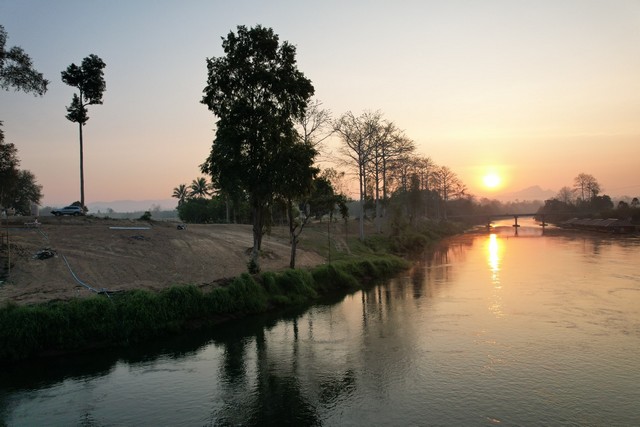 ขายที่ดินใกล้สะพานหินดาด อำเภอทองผาภูมิ จังหวัดกาญจนบุรี โฉนดครุฑแดง นส4จ 345 ไร่