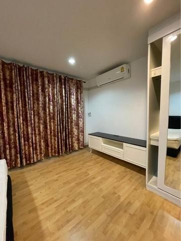 ให้เช่าทาวน์เฮ้าส์ 3 ชั้น ซอยลาดปลาเค้า 12 หมู่บ้าน กลางเมือง ลาดพร้าว-เสนา 1 บ้านอยู่หัวมุมอยู่ต้นซอยสะดวกใกล้ถนน