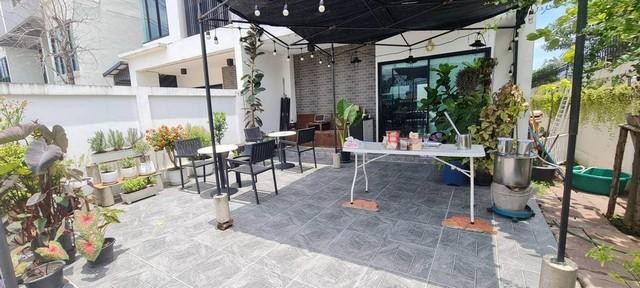 ให้เช่าโฮมออฟฟิศ 3 ชั้น ซอยเฉลิมพระเกียรติ ร. 9 ซอย 30 เหมาะทำโฮมออฟฟิศ ใกล้รถไฟสายสีเหลือง สถานีศรีอุดม