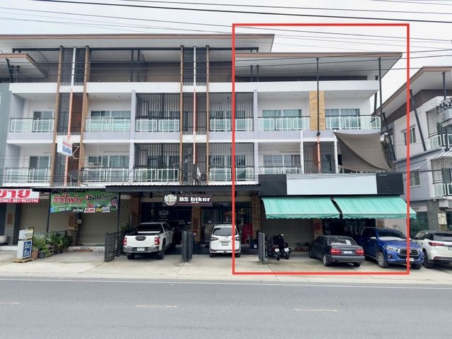 ขายอาคารพานิชย์ มิตรสัมพันธ์  ใกล้อ่างศิลา พื้นที่ 2 ตึก 50 ตร.ว. 