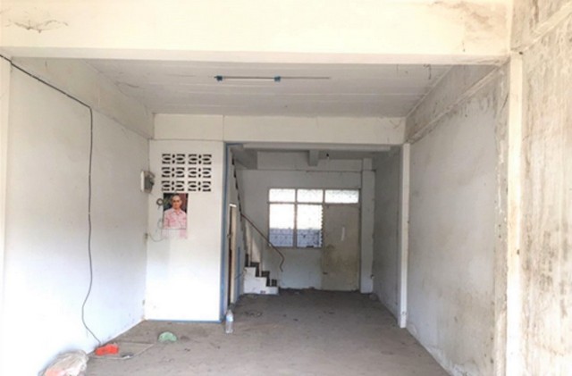 ขายอาคารพาณิชย์     อำเภอเทพสถิต ชัยภูมิ  (PKK04-06370)