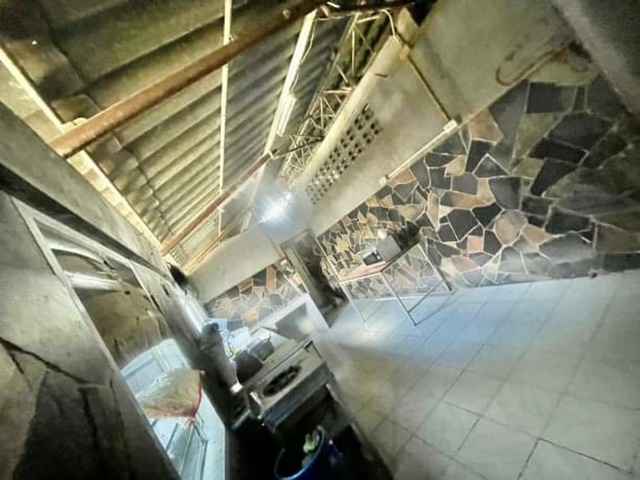 ขายโกดัง การคมนาคมสะดวก จอดรถได้หลายคัน อยู่ในโซนตัวเมืองบุรีรัมย์ 2 งาน 47 ตรว.2น้ำ 1ครัว 