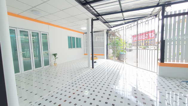  ขายทาวน์เฮ้าส์ 2 ชั้นหมู่บ้านพฤกษา14A หลังมุมในพื้นที่ส่วนตัว