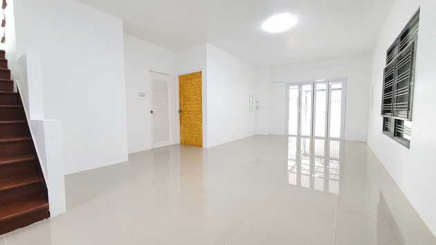  ขายทาวน์เฮ้าส์ 2 ชั้นหมู่บ้านพฤกษา14A หลังมุมในพื้นที่ส่วนตัว