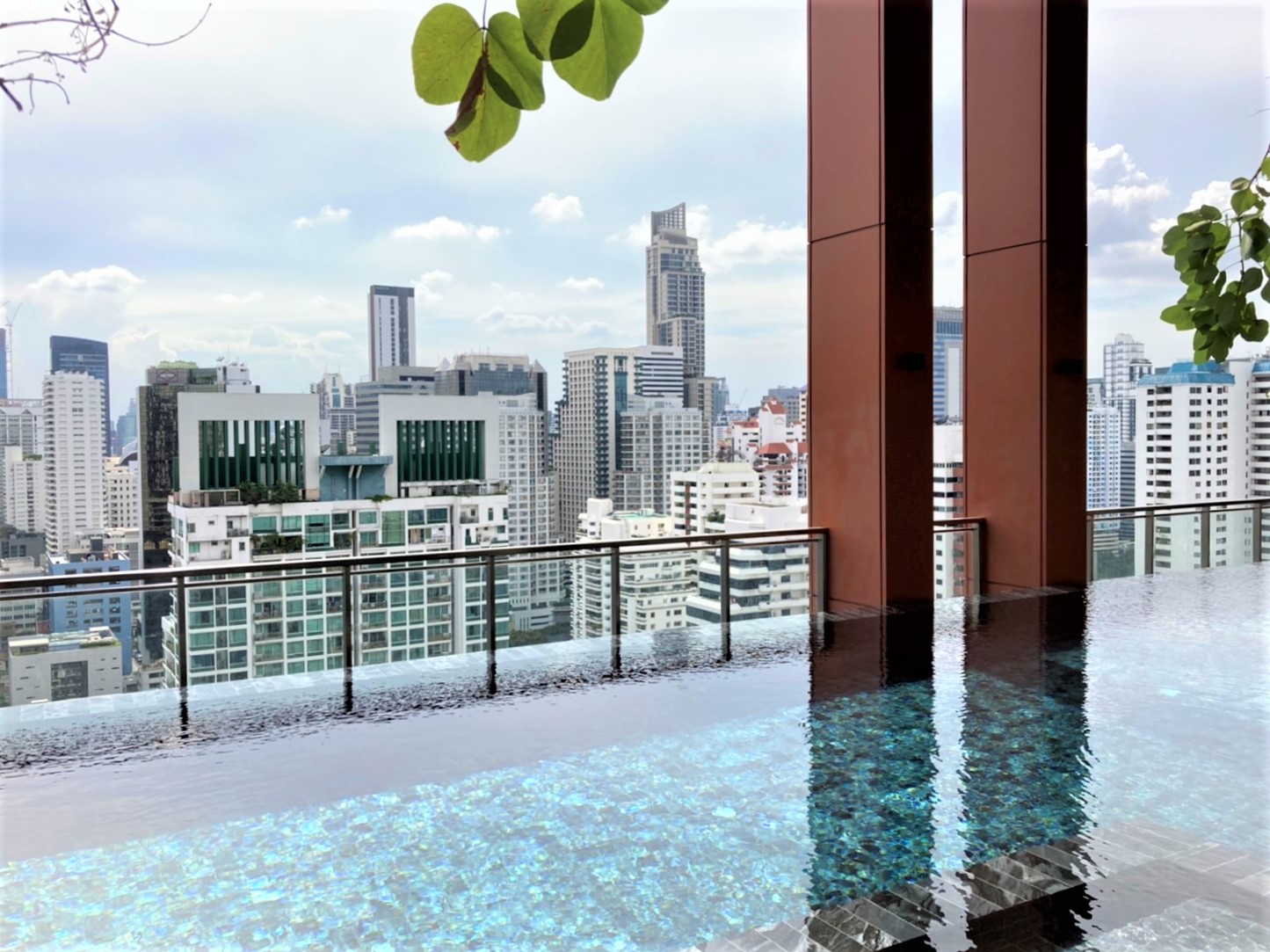 ขายคอนโดสุขุมวิท ใกล้ บีทีเอส พร้อมพงศ์ ห้องใหม่ ชั้นสูง แต่งครบ เดอะ เซอร์เคิล สุขุมวิท 31