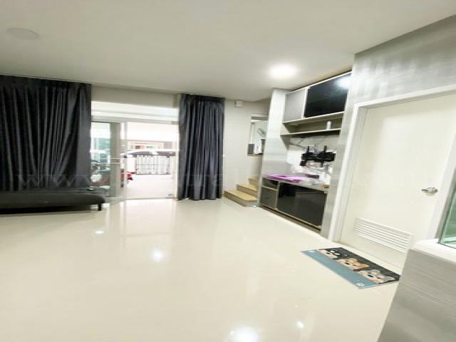 R1 ทาวน์เฮ้าส์ กัสโต้ ดอนเมือง สรงประภา ใกล้ SRT สายสีแดง สถานีดอนเมือง