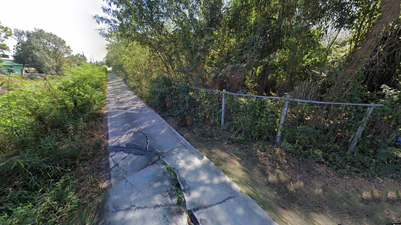 ที่ดิน 2.1.10.4 ไร่ ขายด่วน 3.5 ลบ. มีบ้าน 1 หลัง ติดคลอง ติดถนน ราษฏร์นิยม มีน้ำ ไฟ พร้อม