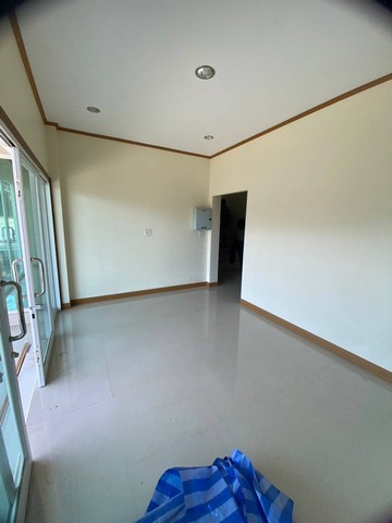 ขายด่วน ที่ดิน 256 ตน.วา + รีสอร์ท   เป็นแหล่งเศรษฐกิจ ใจกลางเมืองระนอง  ZW254