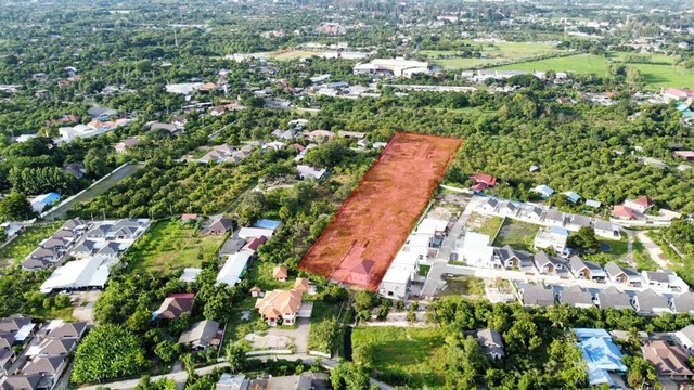 ที่ดินเปล่าพร้อมสาธารณูปโภคครบครันเหมาะสร้างบ้าน  ตั้งอยู่ใกล้หมู่บ้านจัดสรร