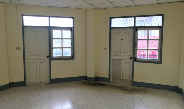 ขายอาคารพาณิชย์  อำเภอเมืองมุกดาหาร  มุกดาหาร (PKK04-05817) 