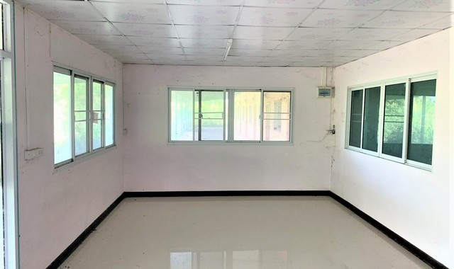 ขายอาคารพาณิชย์  อำเภอเฉลิมพระเกียรติ สระบุรี (PKK04-05427)