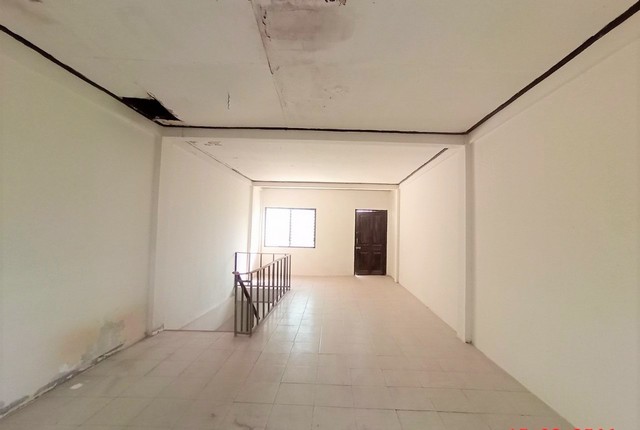 ขายอาคารพาณิชย์   อำเภอบรบือ มหาสารคาม (PKK04-04005)