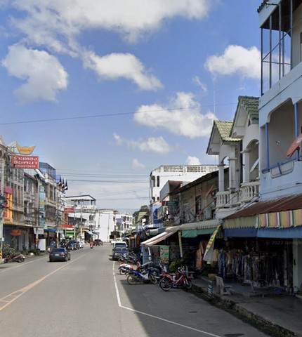 ตึกแถวทำเลค้าขาย ตำบลแพรกศรีราชา อำเภอสรรคบุรี จังหวัดชัยนาท