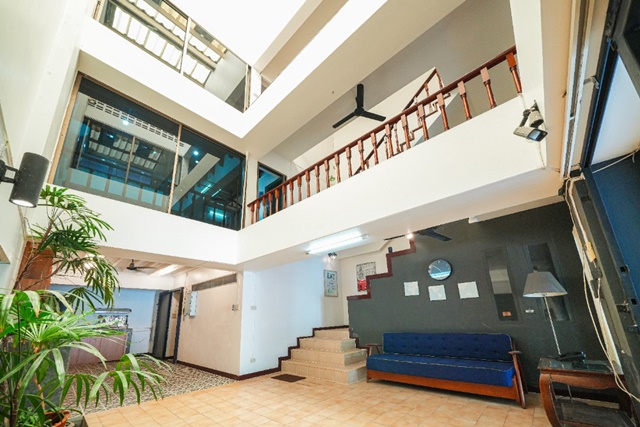 อยู่อาศัยและโฮมออฟฟิศ  อารีย์ BTSสนามเป้า ให้เช่าสำนักงาน3 ชั้น 66 ตรว. 3นอน 4น้ำ 2จอดรถ 3แอร์ 