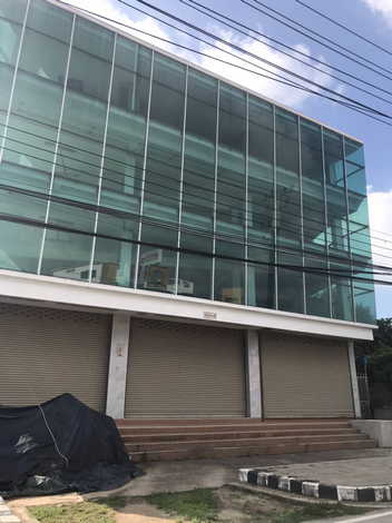 ขายอาคารพาณิชย์ 4ชั้น 3คูหา ทำเลทอง ติดถนนไปริมเมย