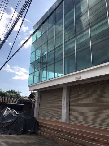 ขายอาคารพาณิชย์ 4ชั้น 3คูหา ทำเลทอง ติดถนนไปริมเมย