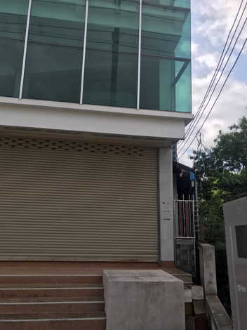 ขายอาคารพาณิชย์ 4ชั้น 3คูหา ทำเลทอง ติดถนนไปริมเมย