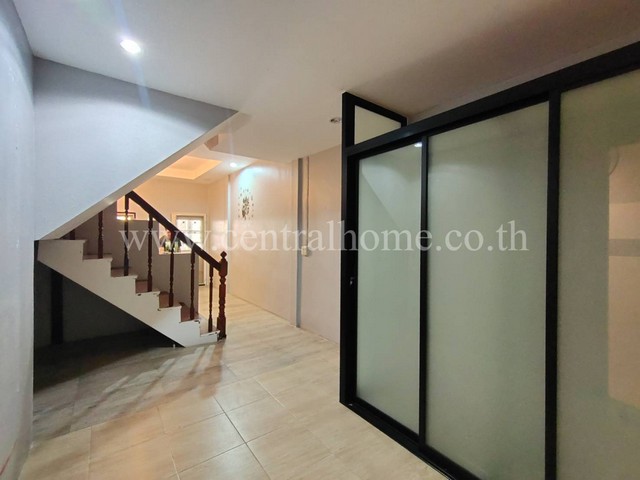 R1 ทาวน์เฮ้าส์ 2 คูหา บ้านฟ้ารังสิต คลองสี่ ใกล้ สวนสนุกดรีมเวิลด์