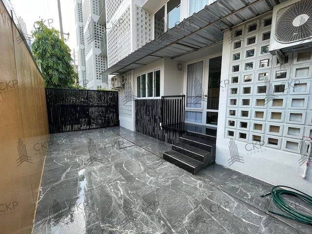 ขาย คอนโด I-House Rama IX - Ekamai (ไอ-เฮาส์ พระราม 9 - เอกมัย) ขนาด 79.02 ตร.ม. แขวงห้วยขวาง เขตบางกะปิ กรุงเทพฯ
