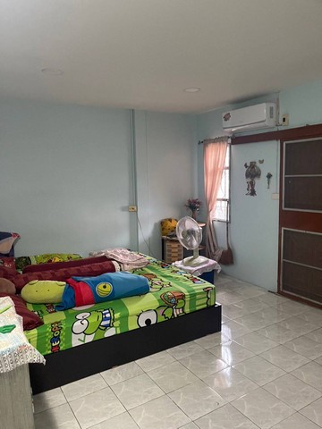 ขายทาวน์เฮ้าส์ 2 ชั้น  เนื้อที่ 20 ตร.ว  หมู่บ้านเบญจวัลย์ เอกชัย บางบอน จ.สมุทรสาคร ZW255