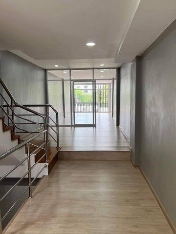 ขายอาคารพาณิชย์ 3.5 ชั้น ทำเลสุขุมวิท45-47 BTSทองหล่อ